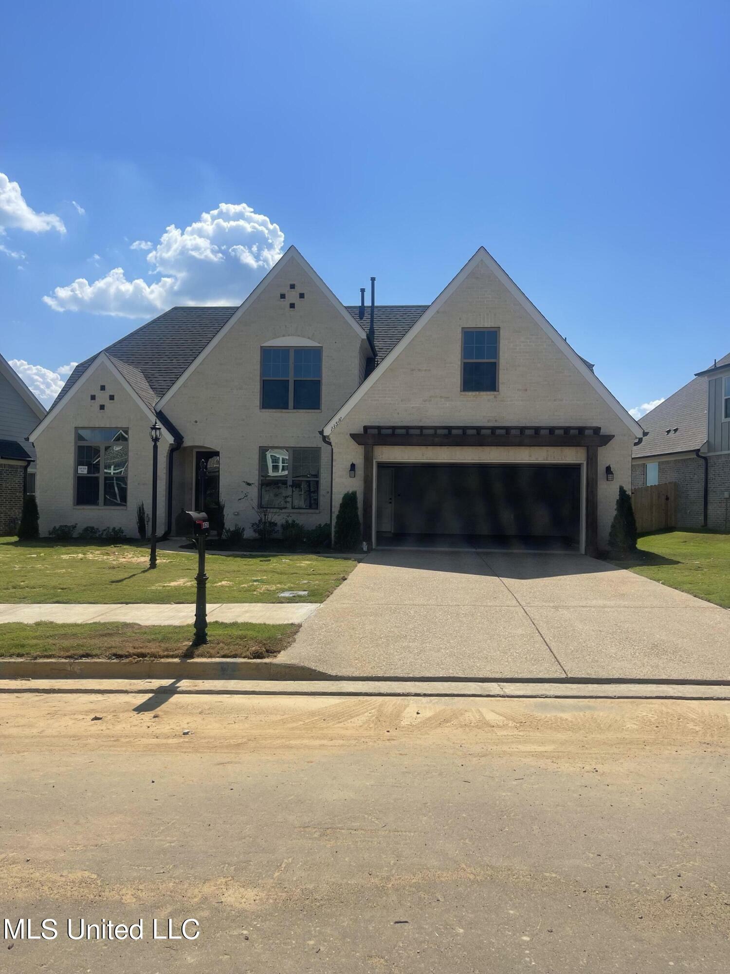 Property Photo:  13511 Birch Bend  MS 38654 