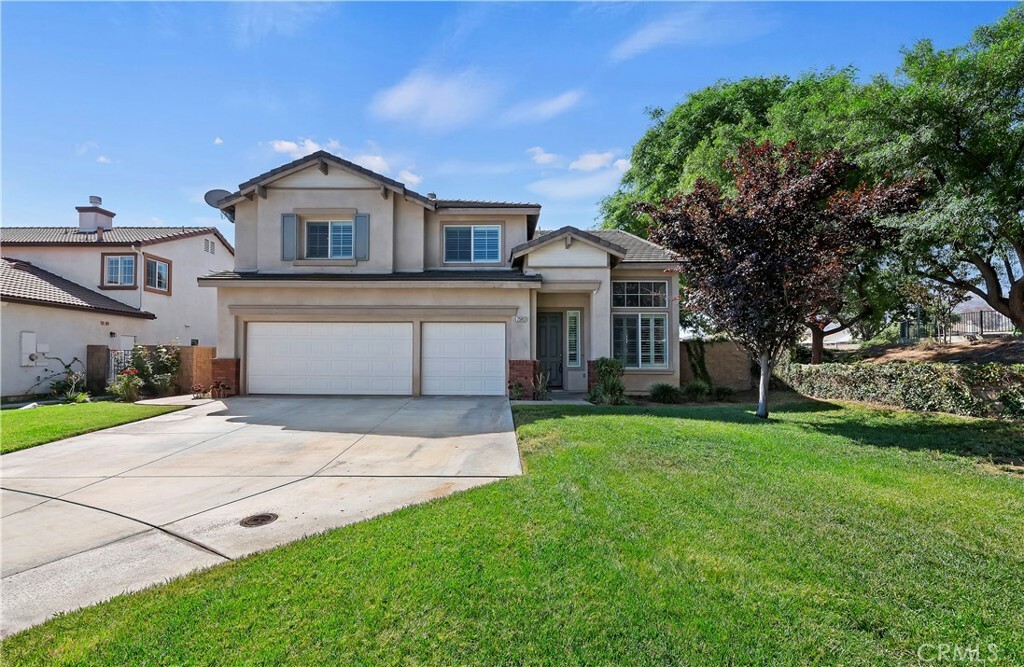 Property Photo:  25803 Balsam Fir Circle  CA 92585 