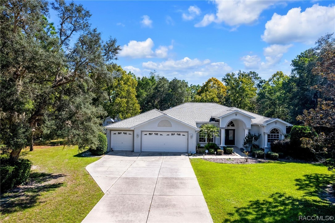 Property Photo:  4825 N Lena Drive  FL 34465 