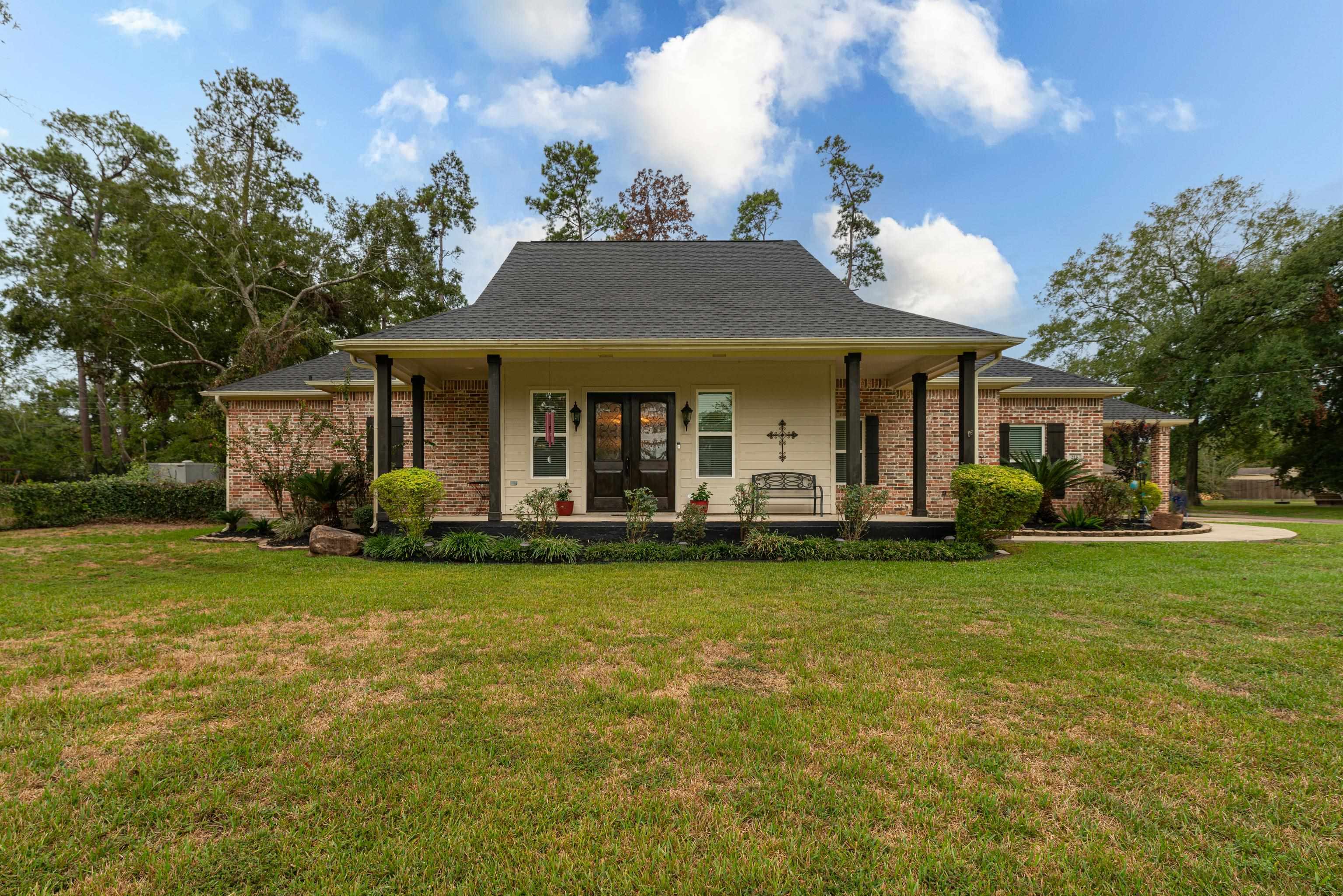 Property Photo:  215 Pine Ave.  TX 77657 