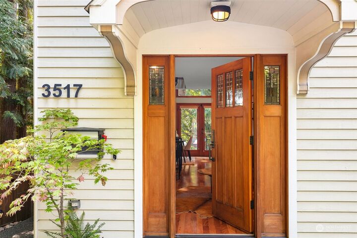 Property Photo: 3517 E Alder Street WA 98122