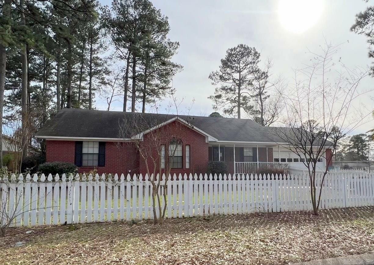 Property Photo:  1413 Shady Lane Street  AR 71753 