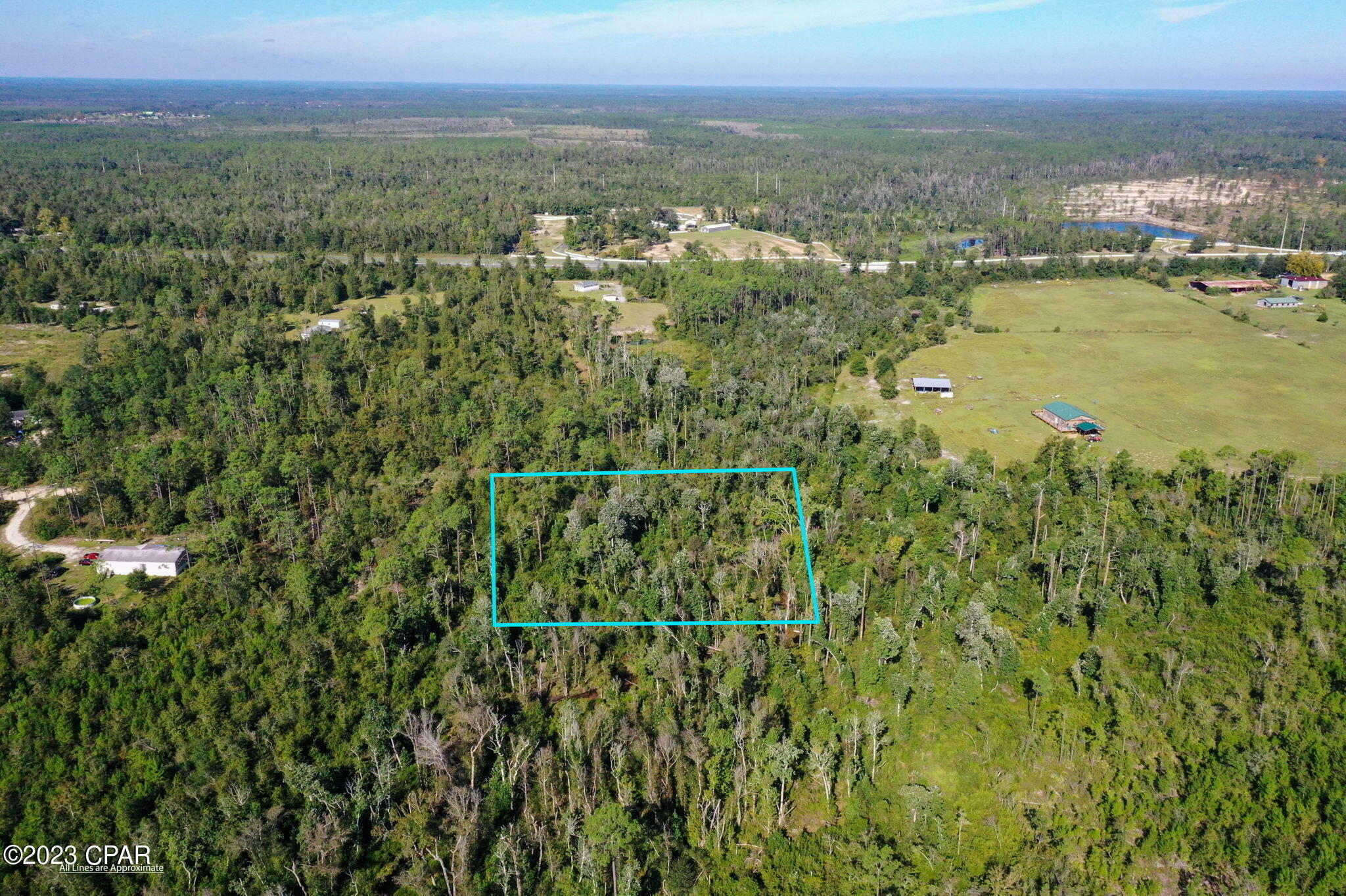 Property Photo:  16490 Oakview Road  FL 32438 