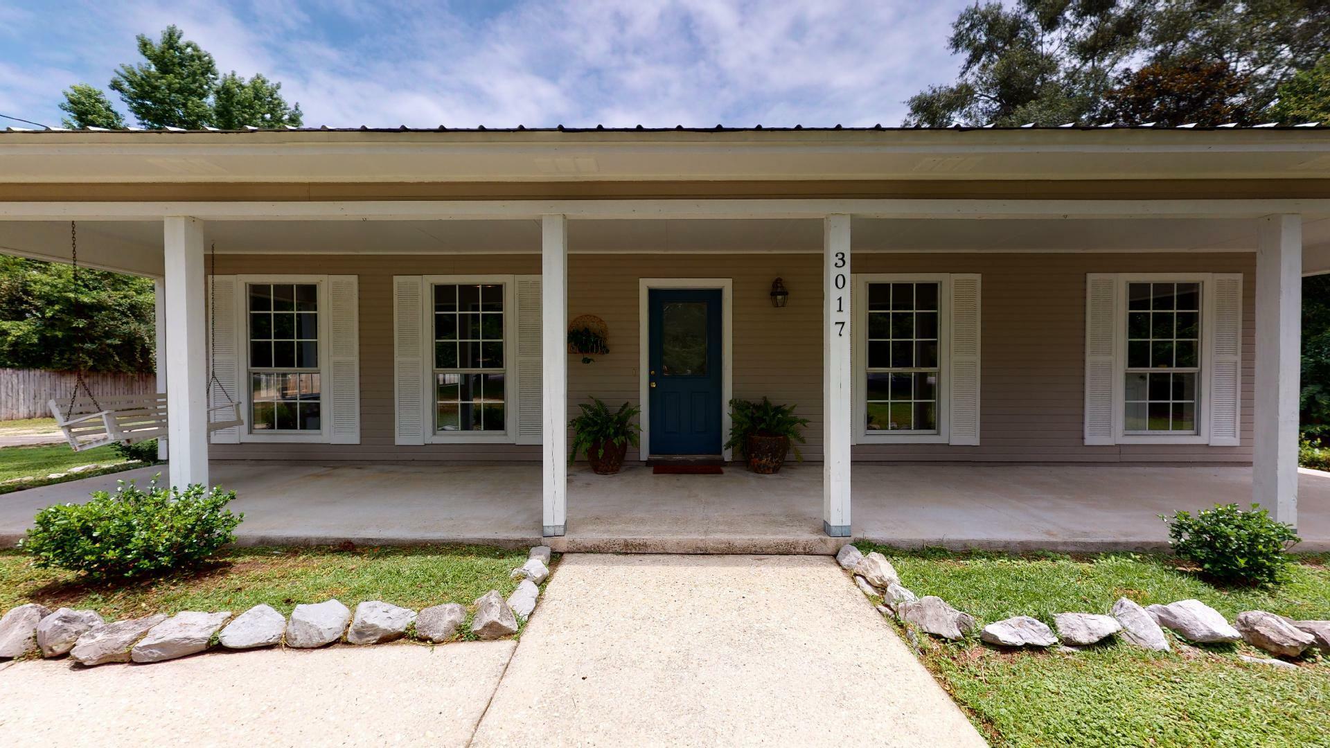 Property Photo:  3017 Airport Road  FL 32539 