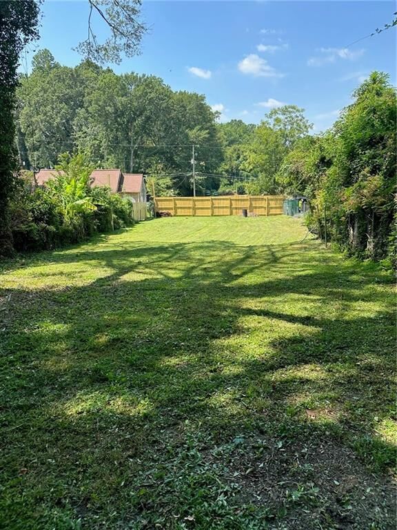 Property Photo:  767 Emily Place NW  GA 30318 