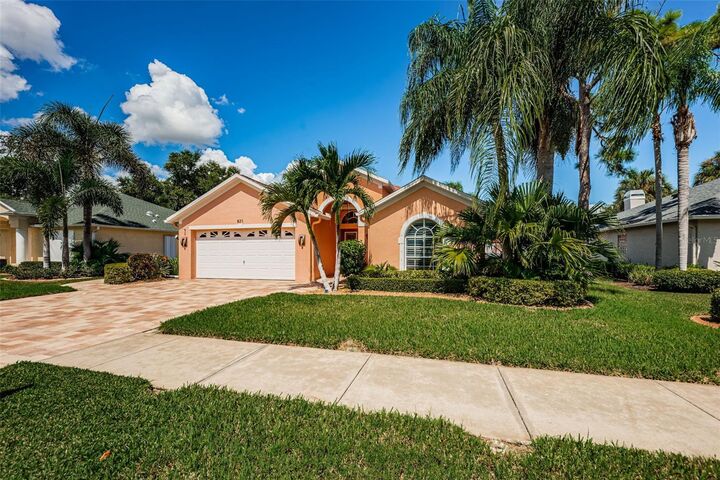Property Photo:  821 Duval Court  FL 34695 