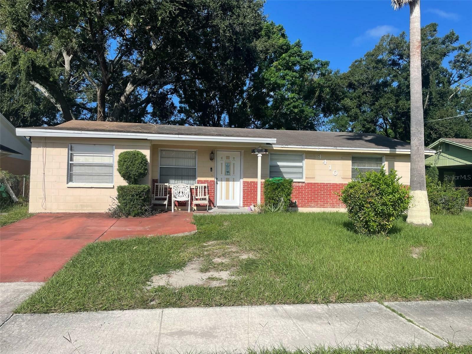 Property Photo:  4410 Atwater Drive  FL 33610 