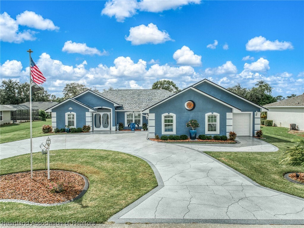 Property Photo:  2830 Monza Drive  FL 33872 