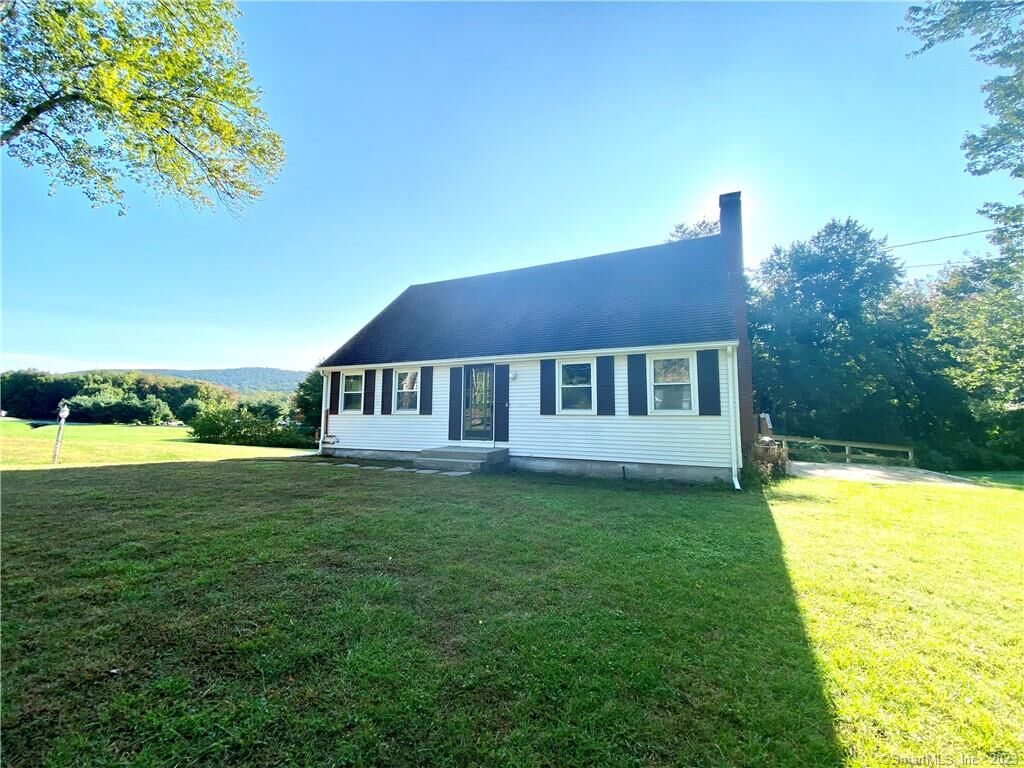 Property Photo:  138 Hampden Road  CT 06071 