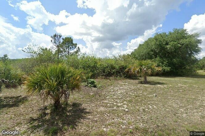 Property Photo:  1601 Grant Avenue  FL 33972 