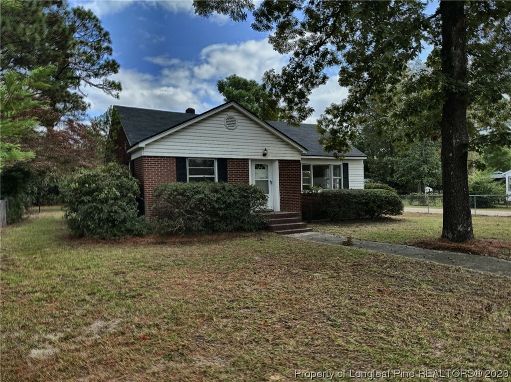 Property Photo:  707 NW Hicks Avenue  NC 28304 