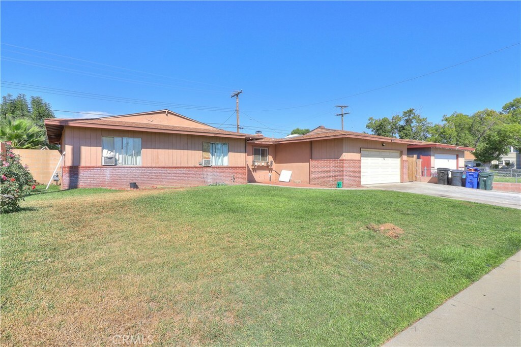 Property Photo:  320 W Heather  CA 92376 