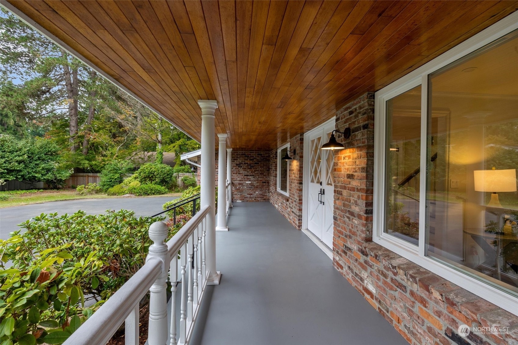 Property Photo: 13014 NE 10th Street WA 98005