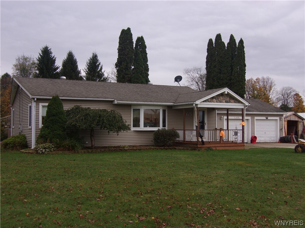 Property Photo: 625 Freedom Road NY 14065