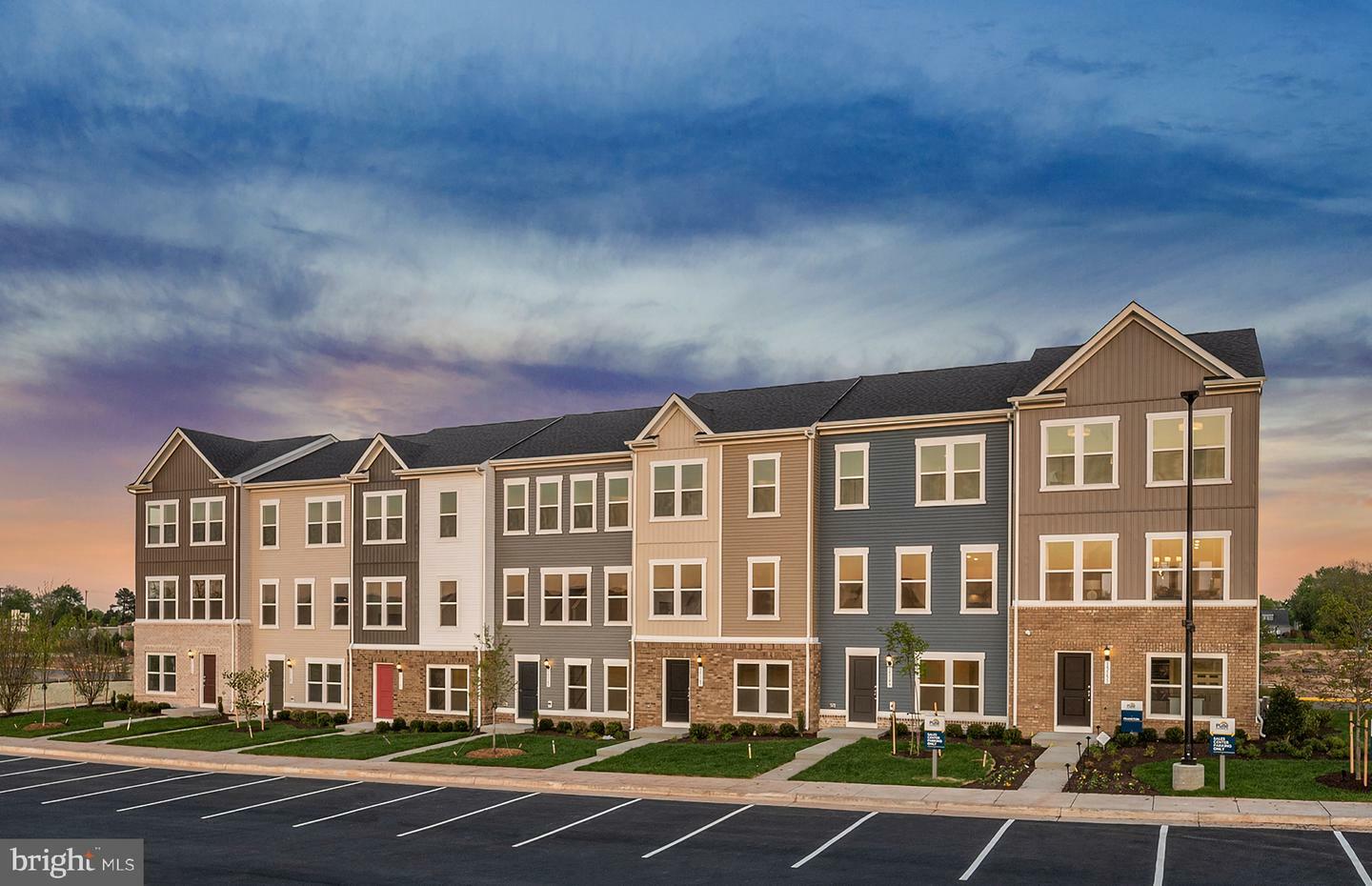 Property Photo: 15071 Jaxton Square Lane VA 20169