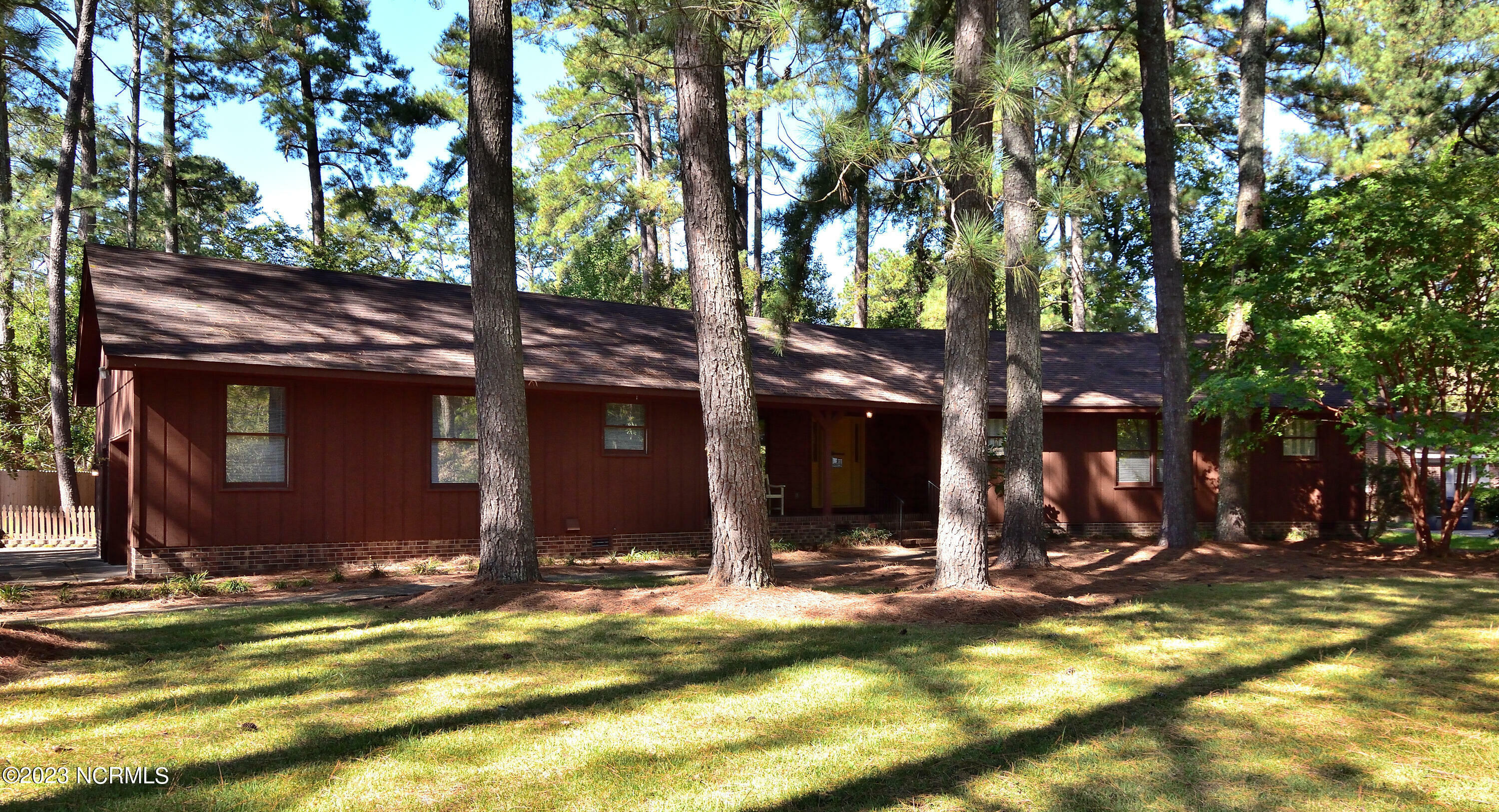 Property Photo:  404 Fairfield Drive  NC 27804 