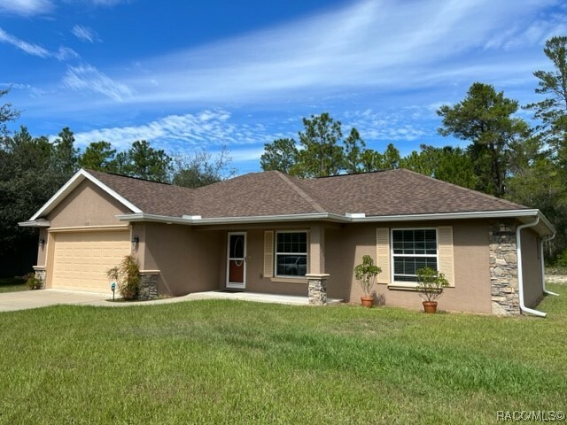 Property Photo:  1517 E Cleveland Street  FL 34442 