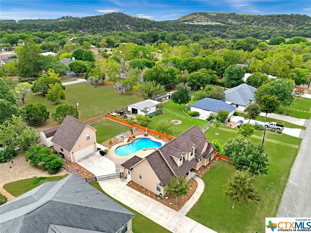 Property Photo:  627 Live Falls  TX 78133 