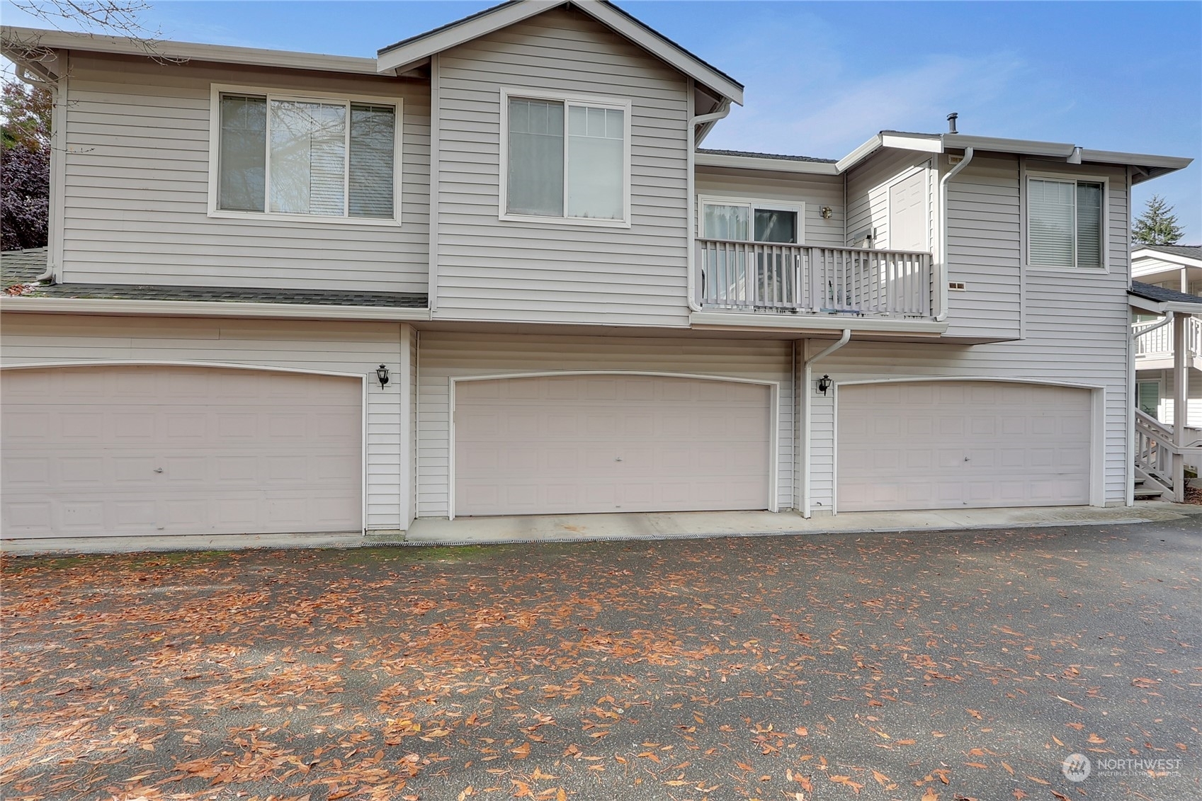 Property Photo:  4702 Mill Pond Drive SE 105  WA 98092 