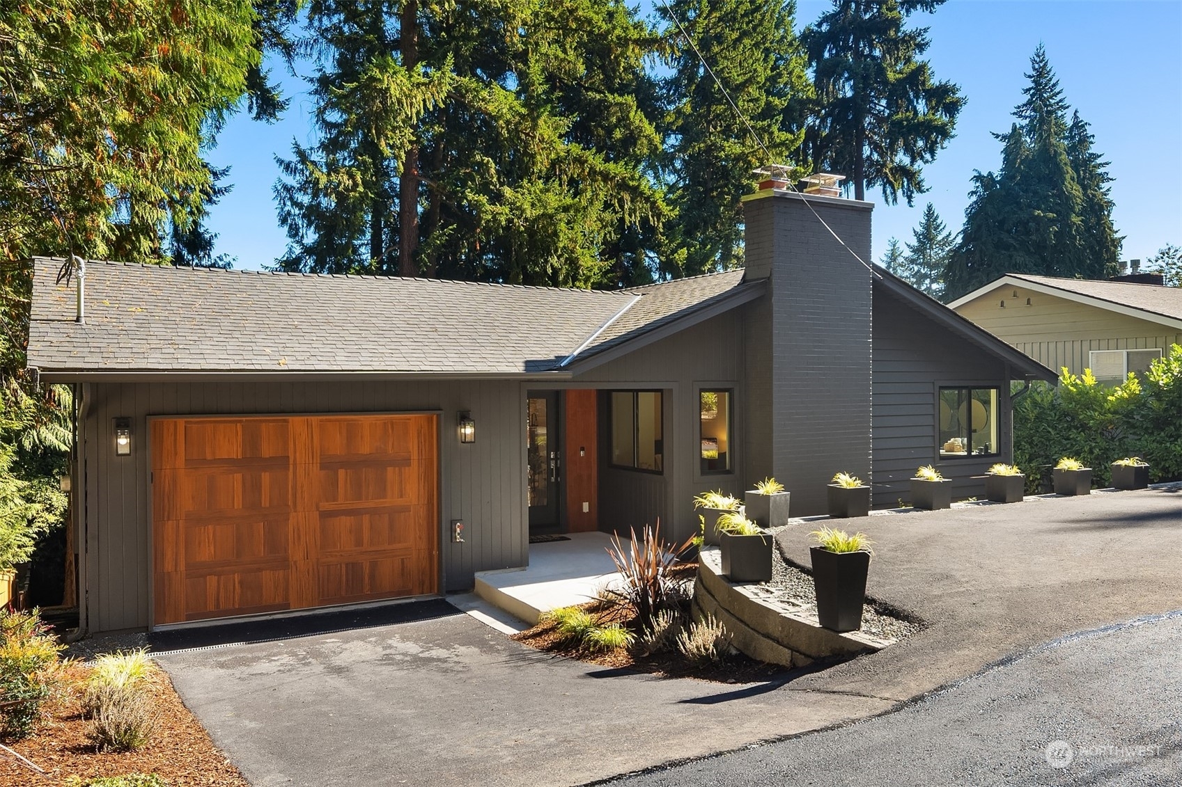 2834 108th Avenue SE  Bellevue WA 98004 photo