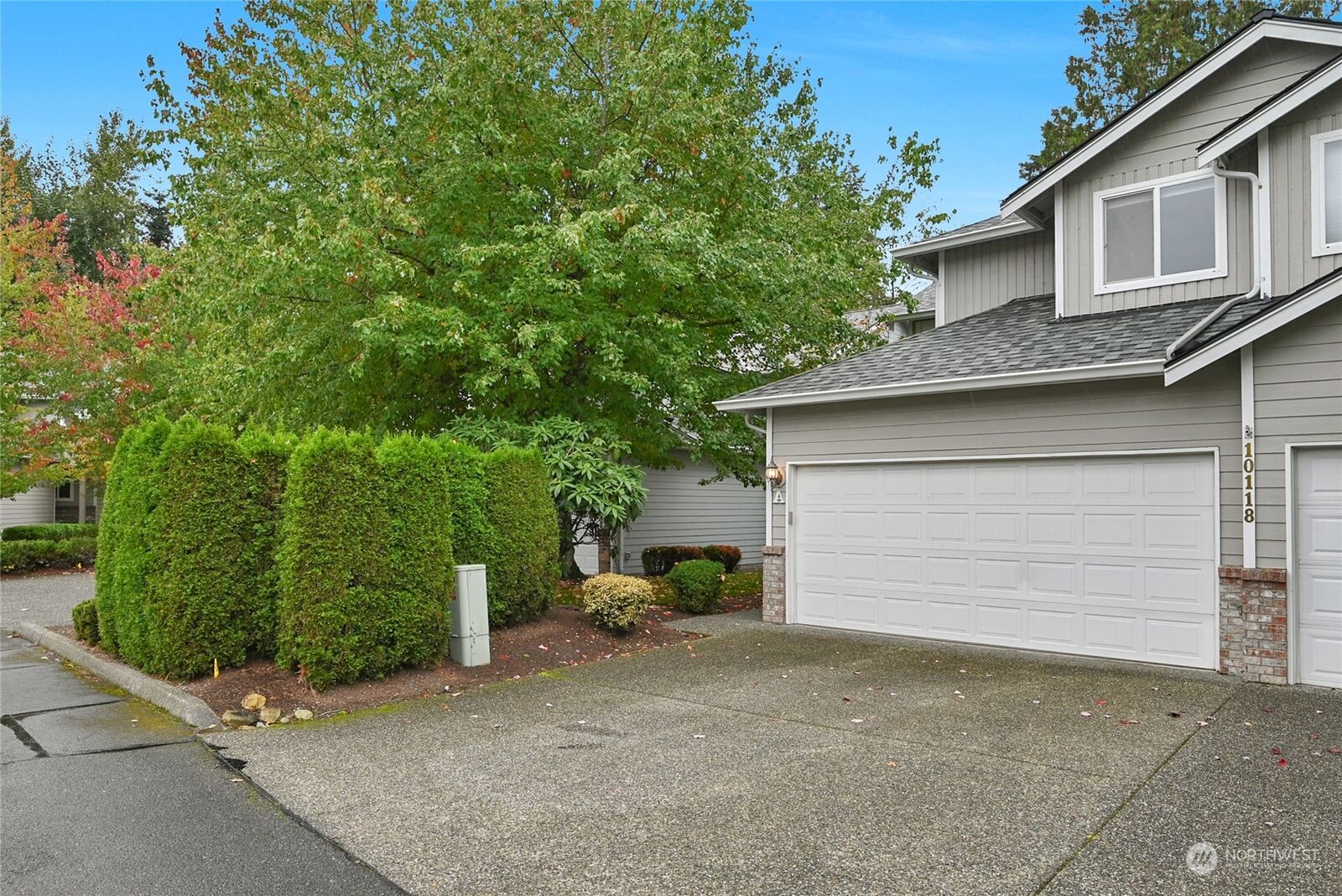 Property Photo: 10118 6th Drive SE A WA 98208