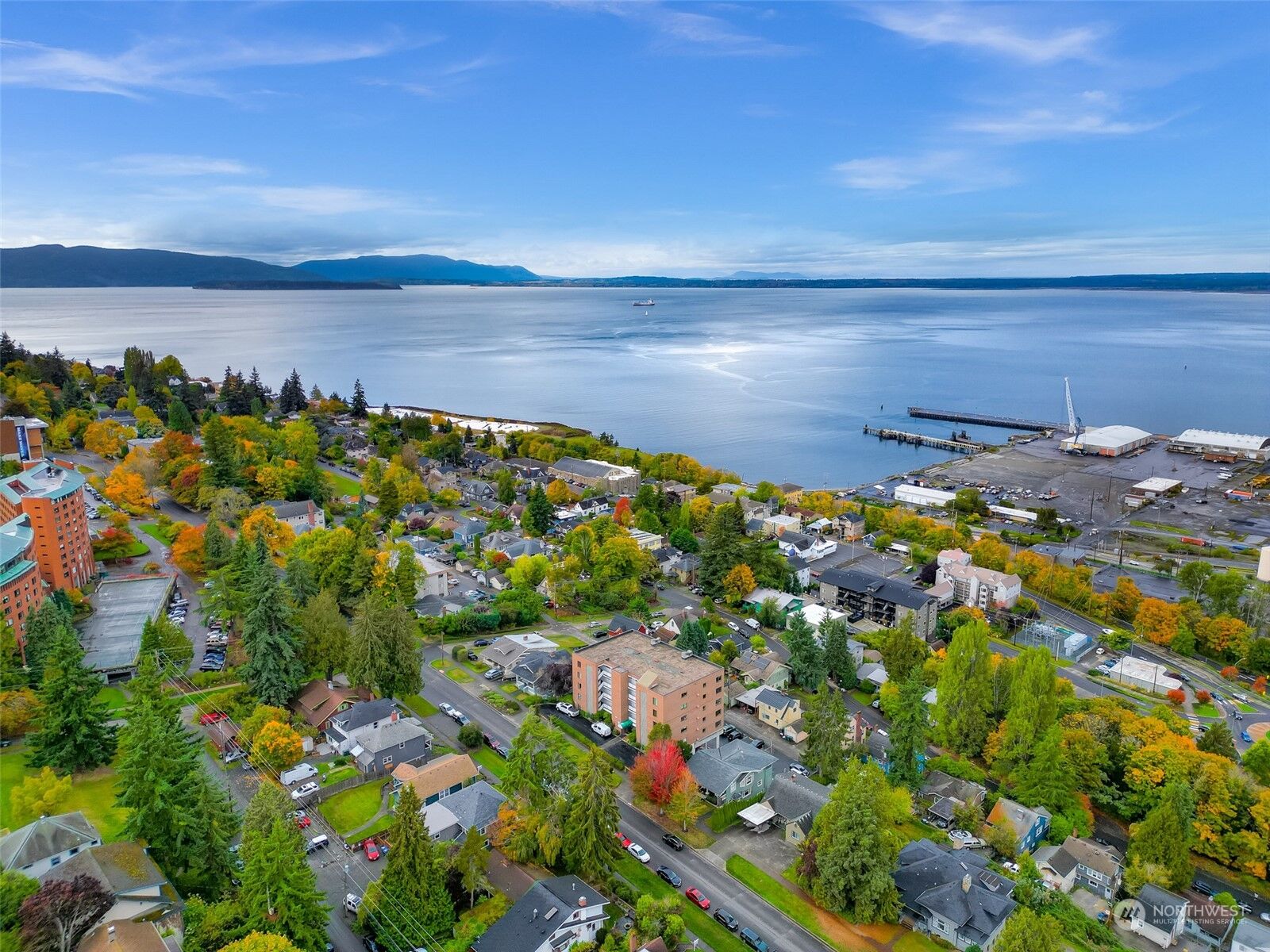 Property Photo:  715 N Garden Street 303  WA 98225 