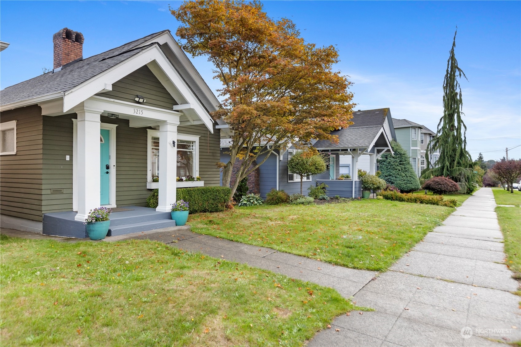Property Photo: 3215 Rockefeller Avenue WA 98201