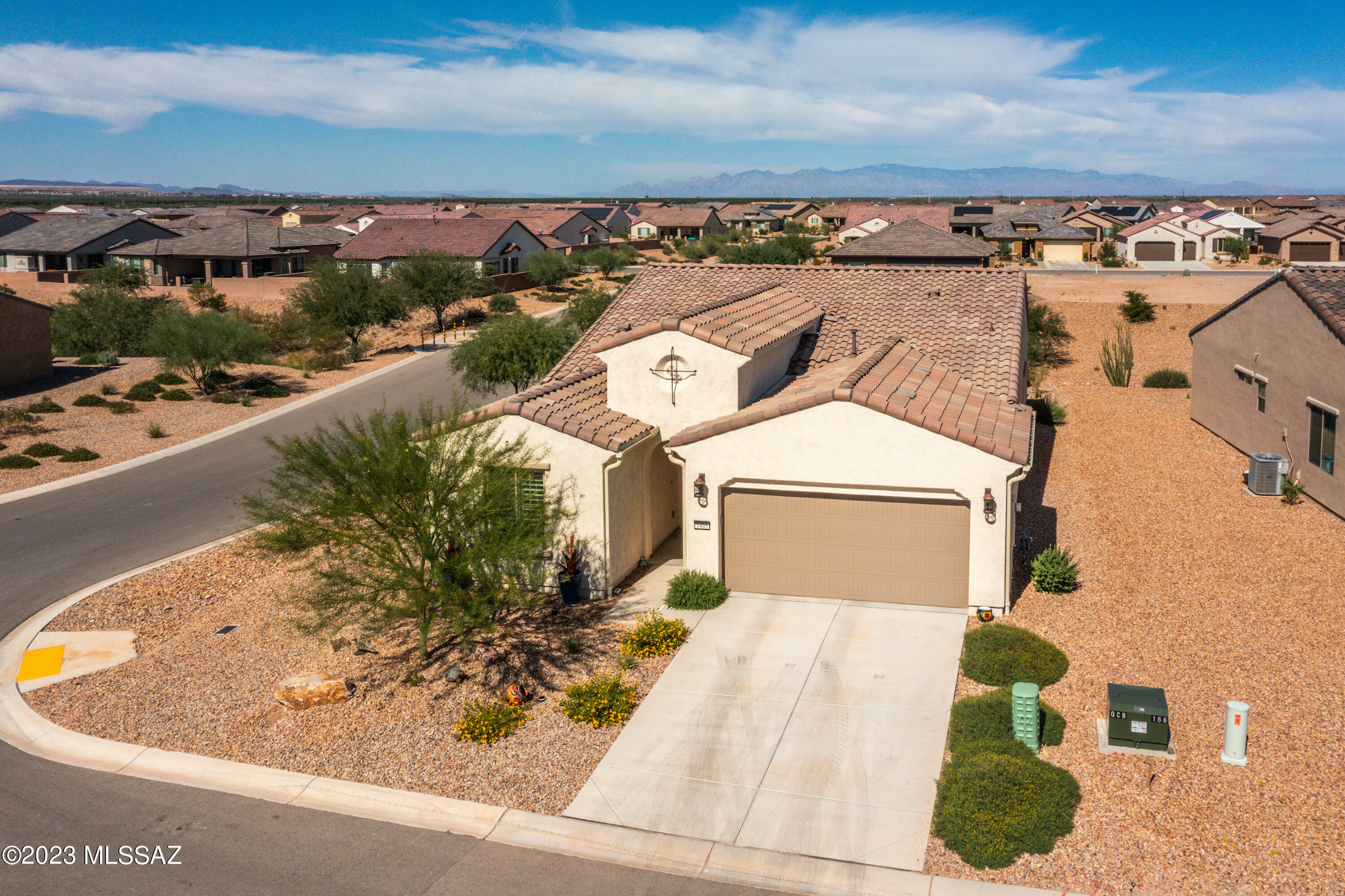 Property Photo: 1405 E Basalt Drive AZ 85614