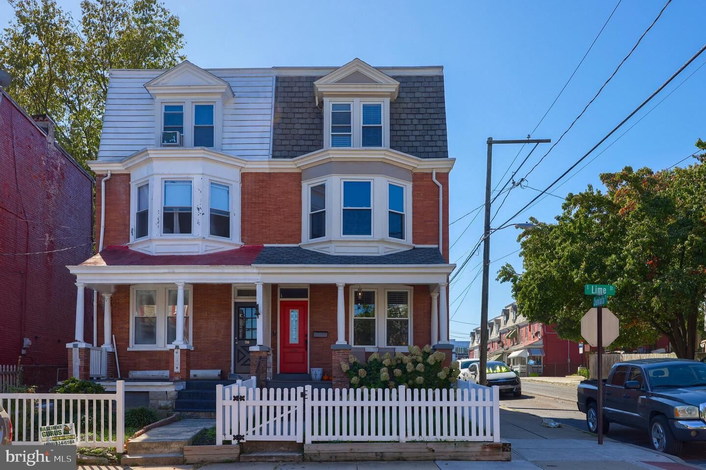 Property Photo:  702 S Lime Street  PA 17602 