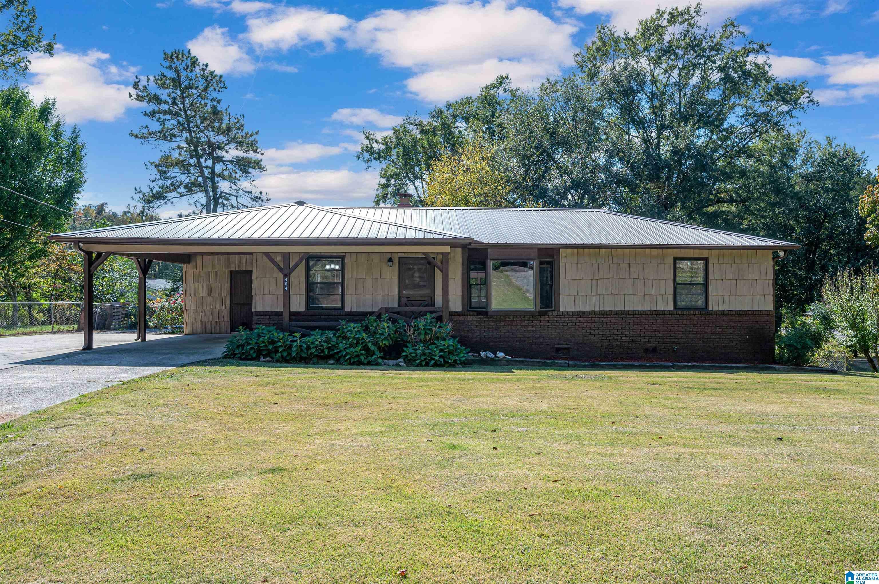 Property Photo:  404 S Highland Drive  AL 35180 