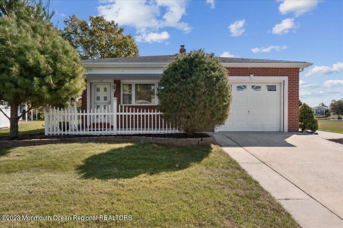 Property Photo: 29 Bahamia Drive NJ 08757