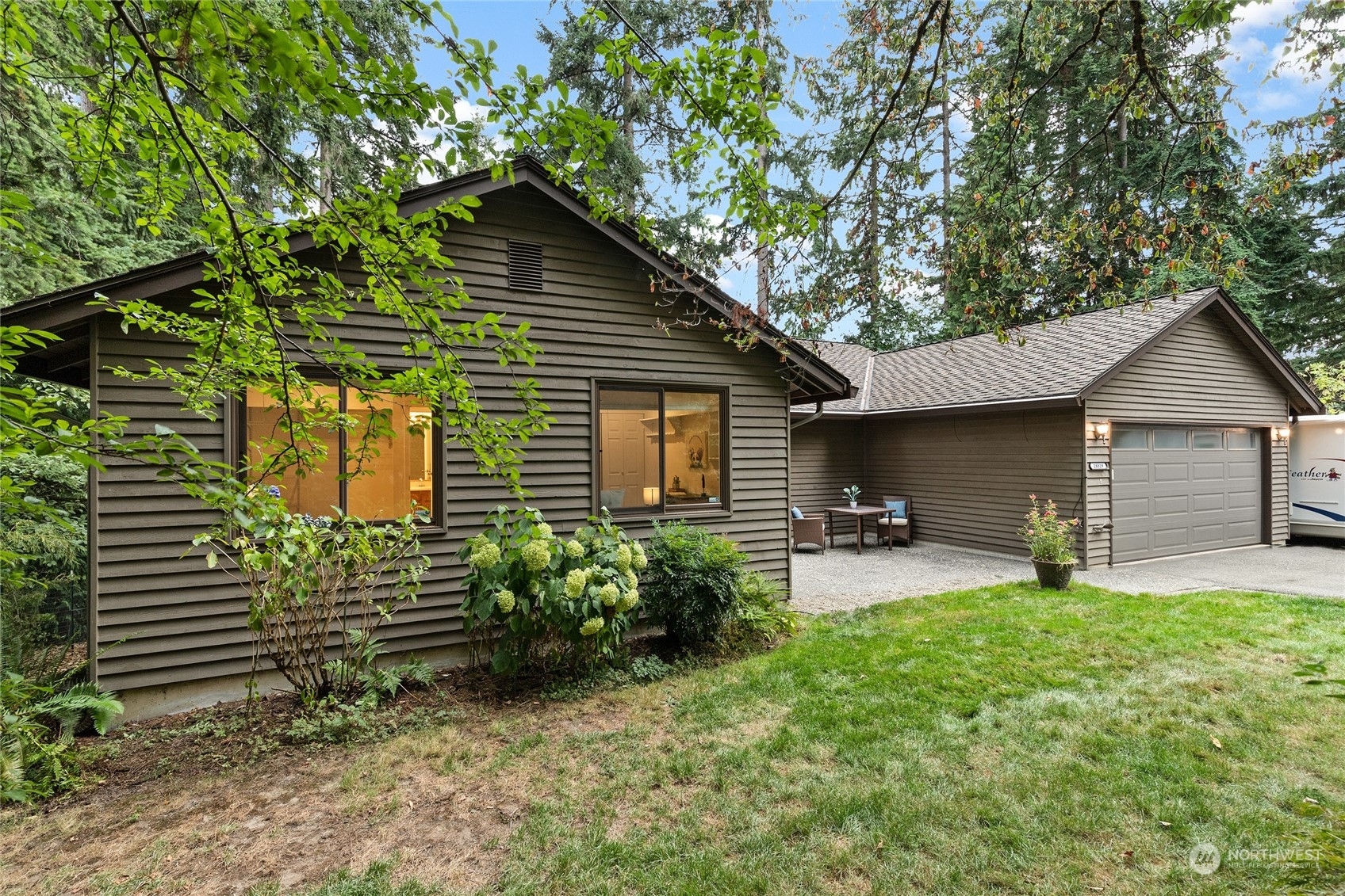 Property Photo:  18519 11th Avenue W  WA 98037 