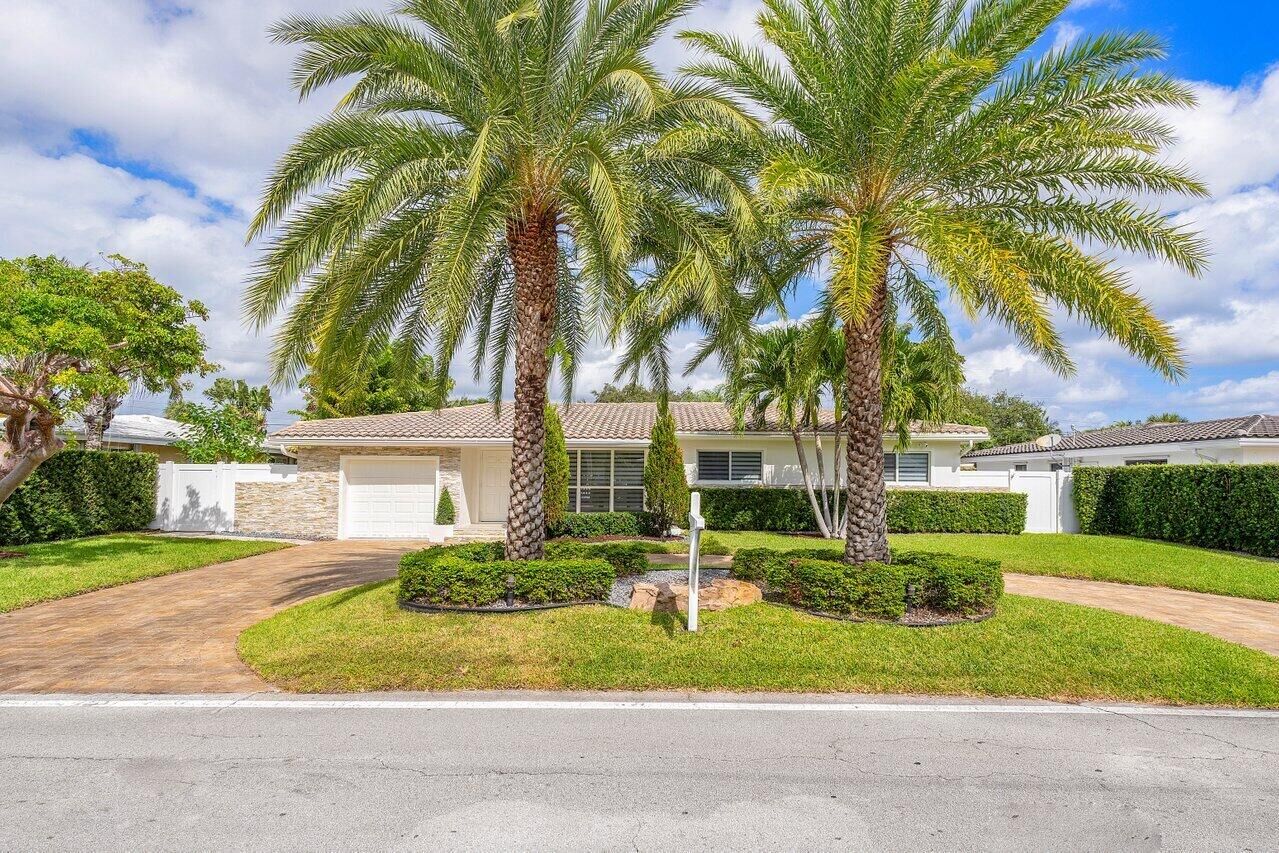 Property Photo:  2205 NE 30th Street  FL 33064 