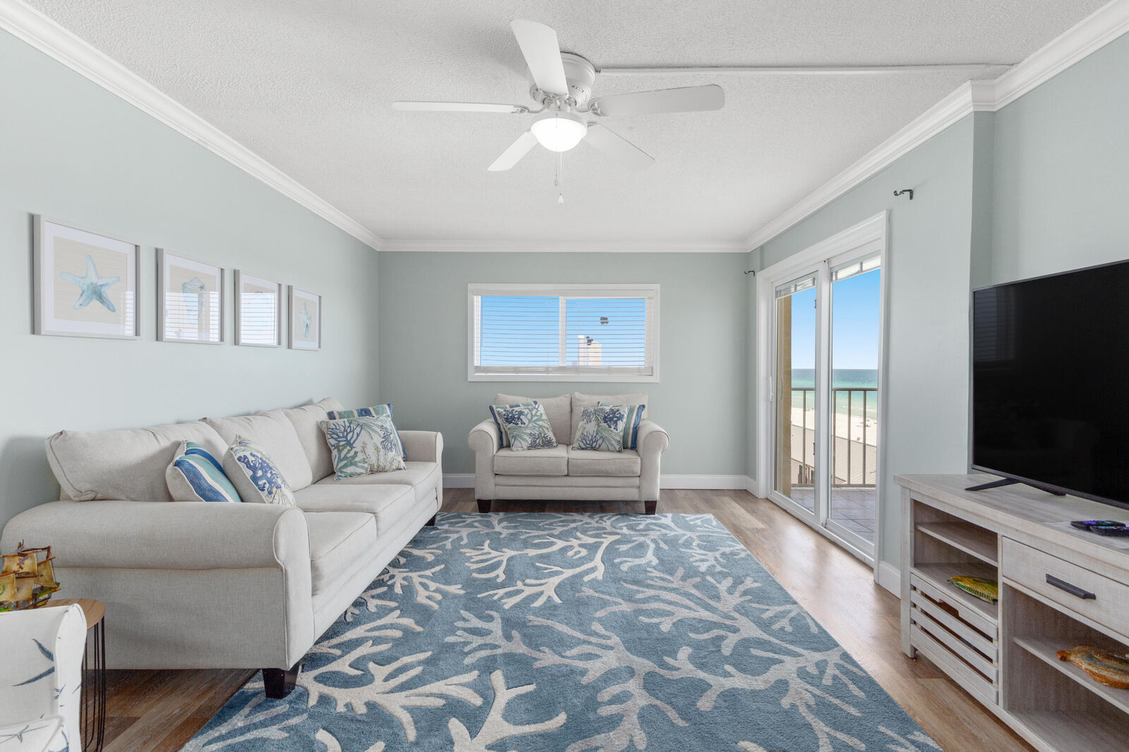 Property Photo:  5801 Thomas Drive Unit 724  FL 32408 