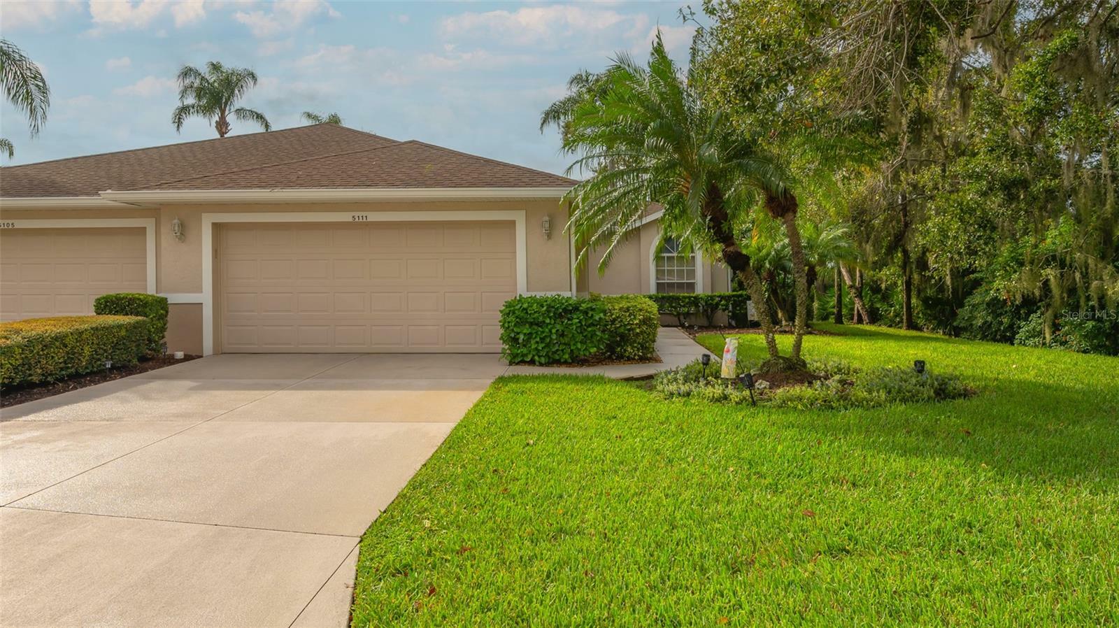 Property Photo:  5111 Peppermill Court  FL 34241 