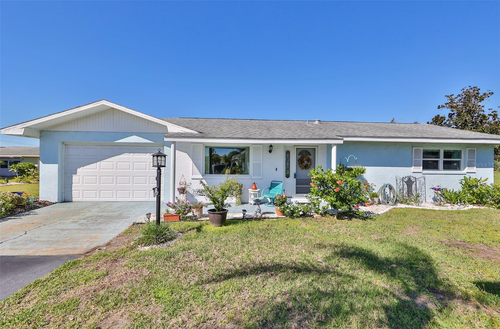 Property Photo:  704 Rutgers Place  FL 33573 