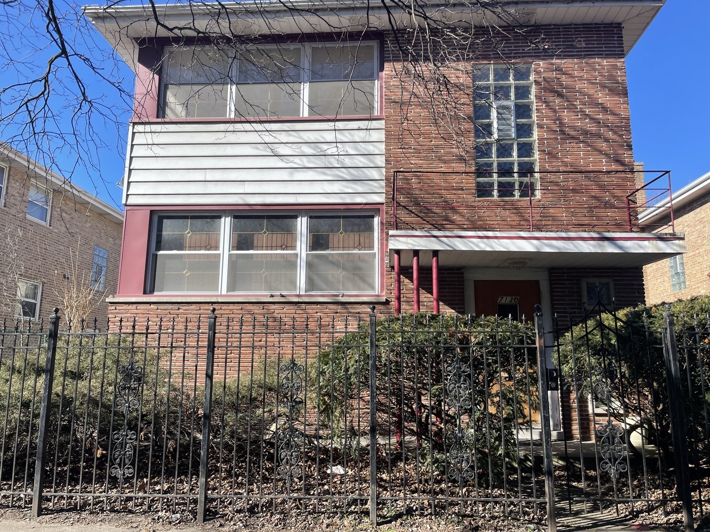 Property Photo: 7130 N Paulina Street 2 IL 60626
