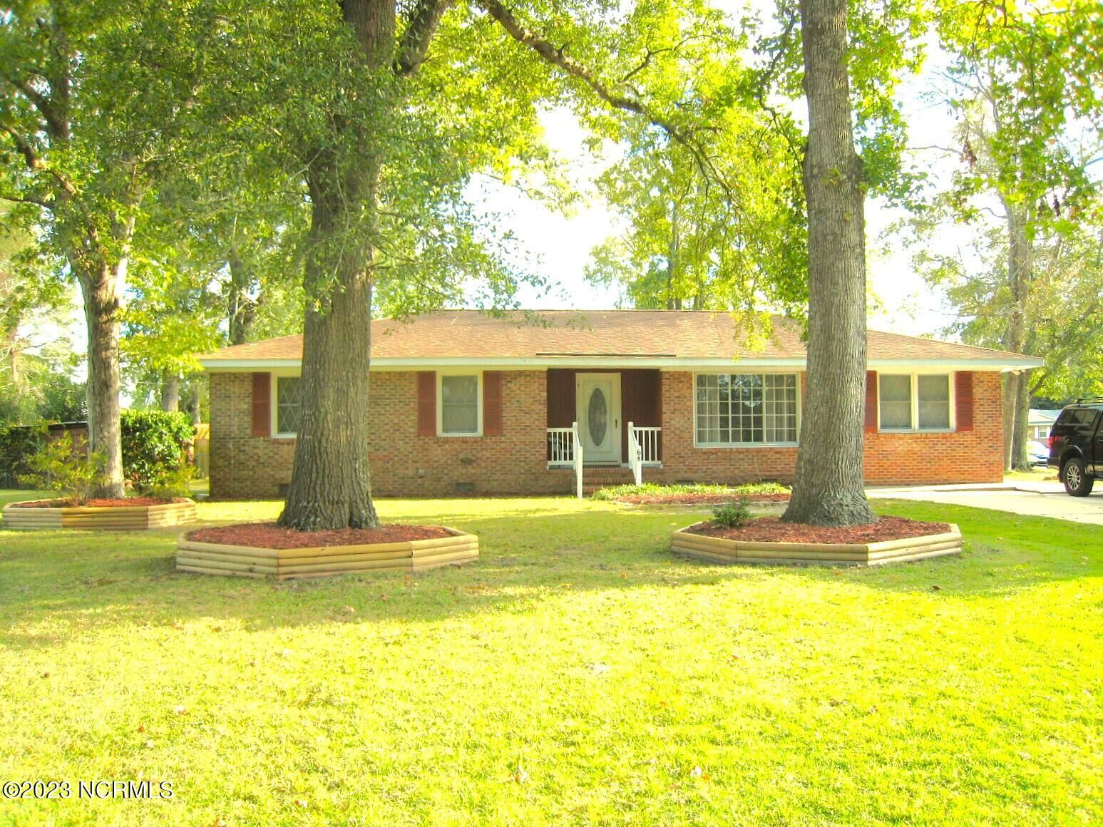 Property Photo:  68 Vandergrift Drive  NC 28540 