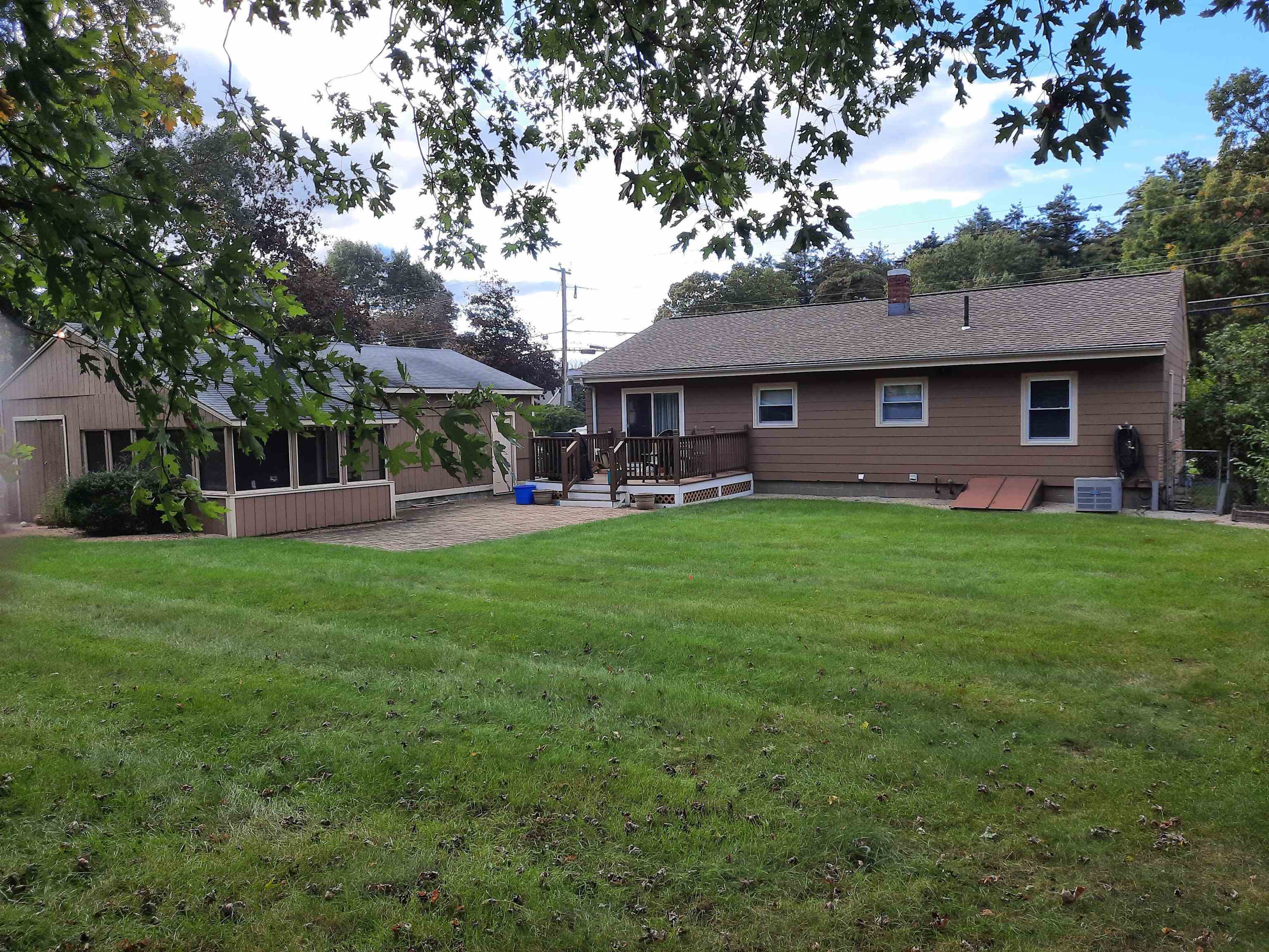 Property Photo:  23 Thornton Road  NH 03063 