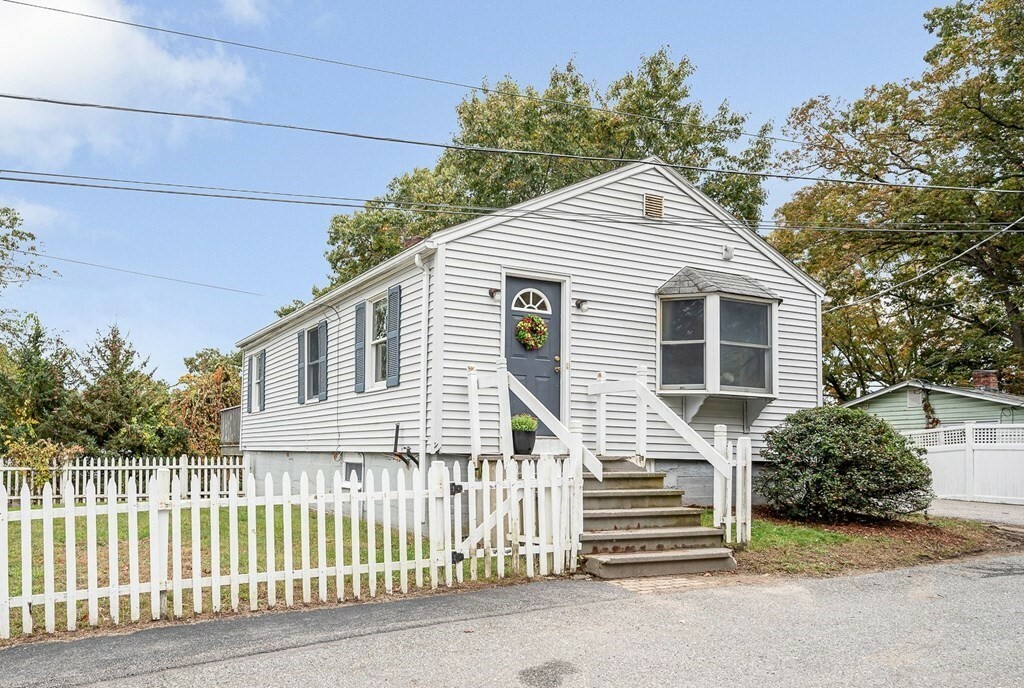 Property Photo:  7 Oakhurst Terrace  MA 01864 