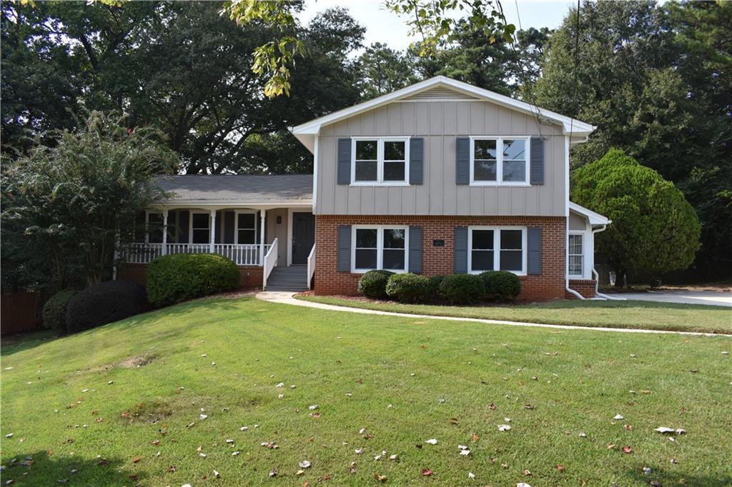 Property Photo: 4193 Wellington Hills Drive GA 30039
