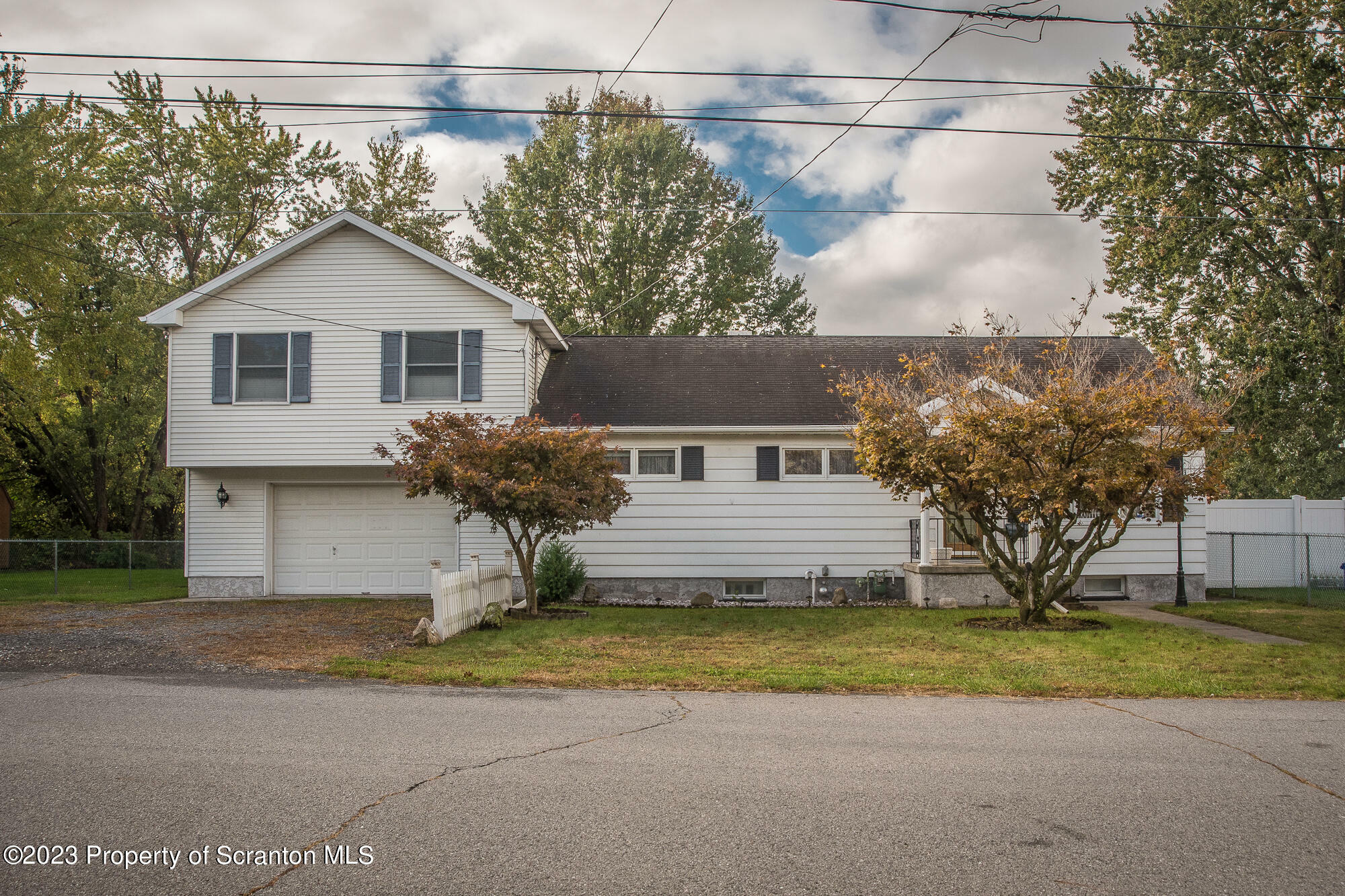 Property Photo:  471 Mary Street  PA 18509 