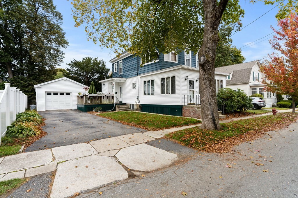 Property Photo: 71 Lura St MA 01851