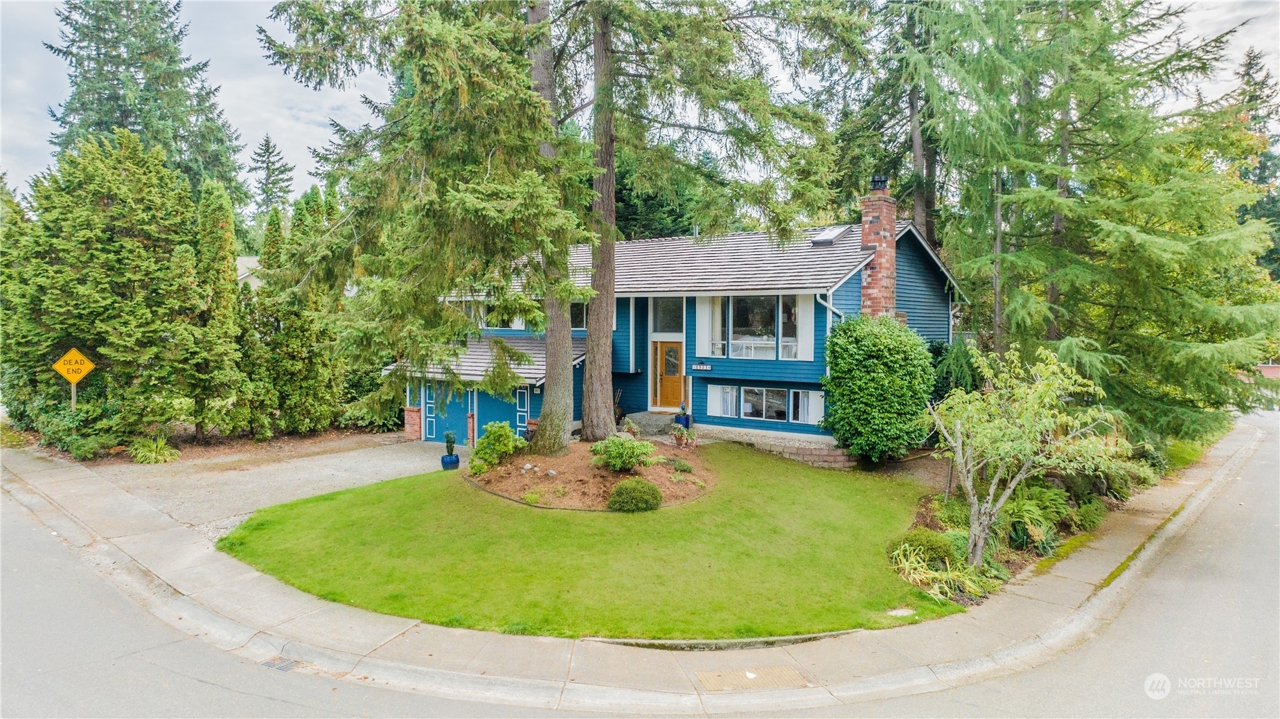 Property Photo:  8903 NE 144th Place  WA 98034 