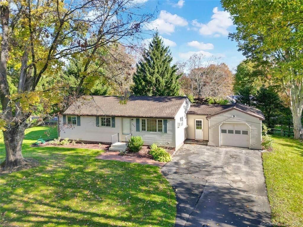 Property Photo: 304 East Ridge Road CT 06457