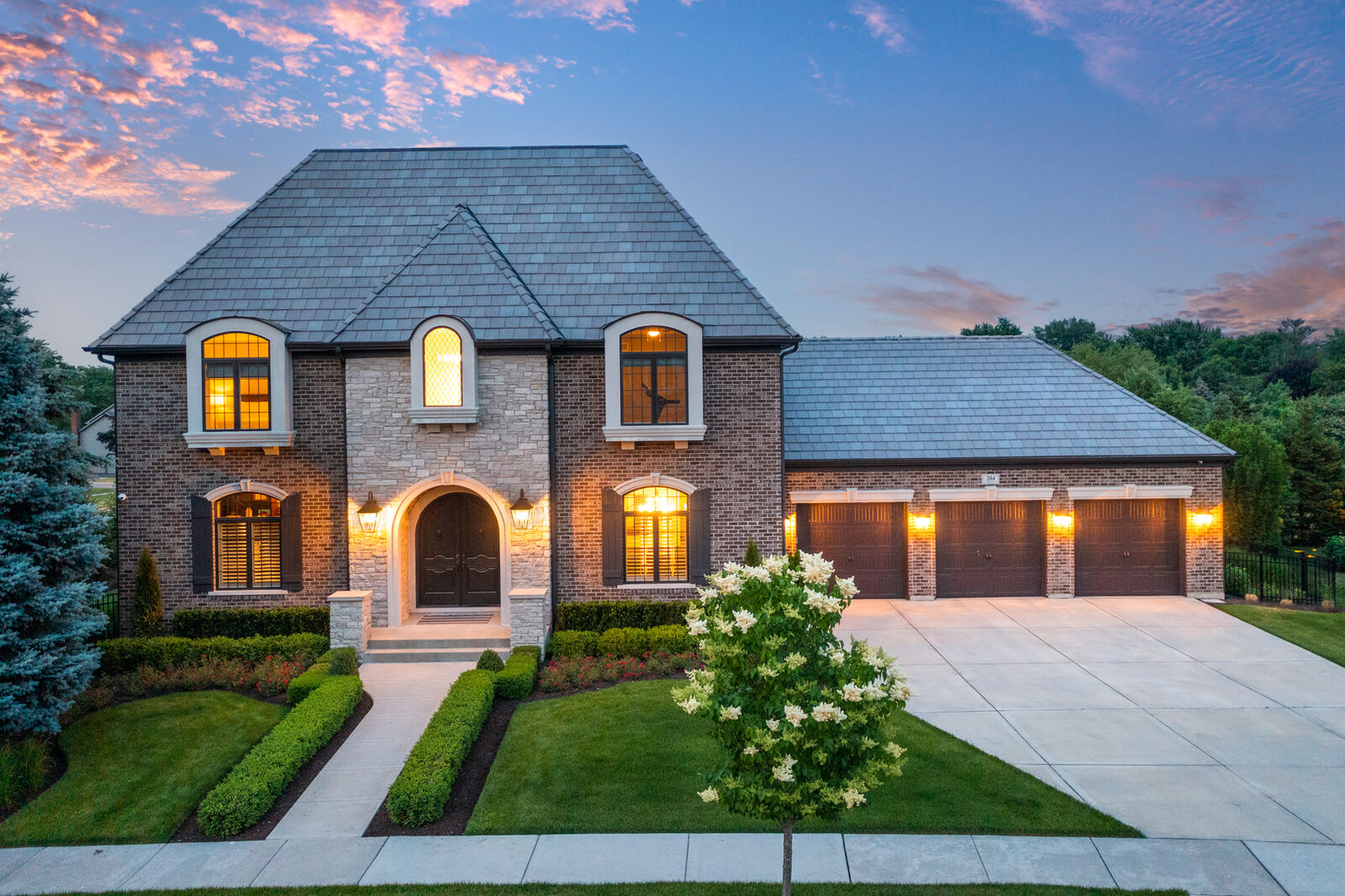 Property Photo:  204 Claremont Drive  IL 60540 