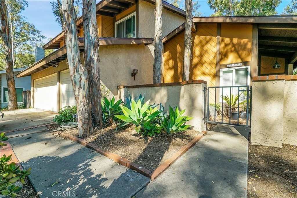 Property Photo:  25211 Longwood Lane  CA 92630 