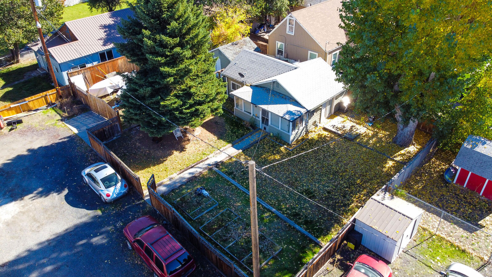 Property Photo:  176 NE Juniper Street  OR 97754 