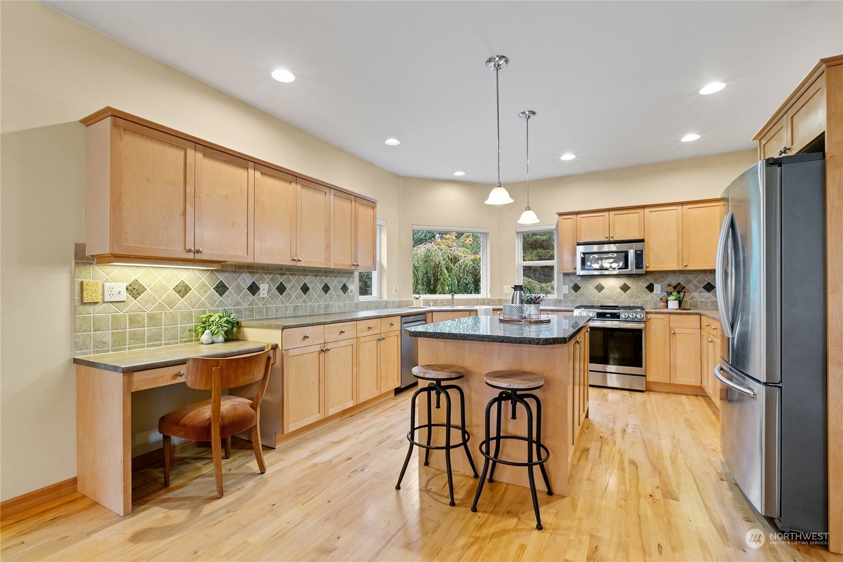 Property Photo: 4615 Parkhurst Drive WA 98229