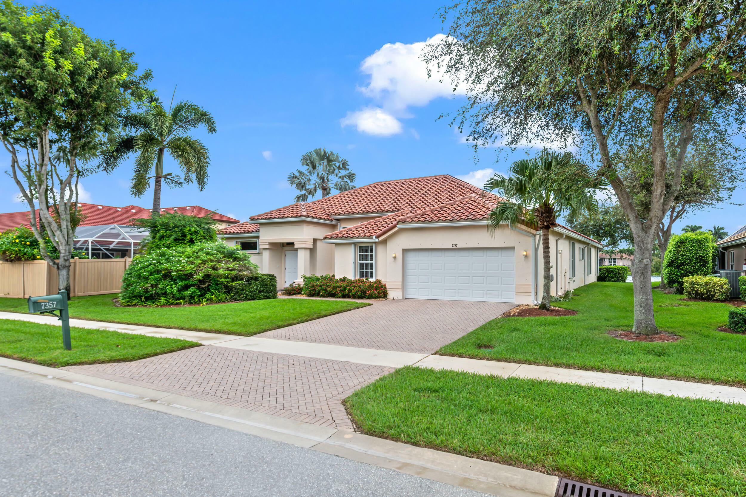 Property Photo:  7357 Brunswick Circle  FL 33472 